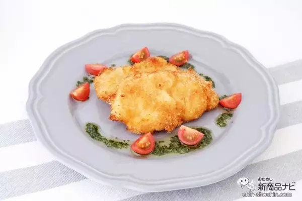 「国内産の豚骨、鶏ガラ、野菜などのうま味エキスをたっぷり配合した万能調味料『超湯（チャオタン）』でチキンカツを作ろう」の画像