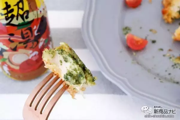 「国内産の豚骨、鶏ガラ、野菜などのうま味エキスをたっぷり配合した万能調味料『超湯（チャオタン）』でチキンカツを作ろう」の画像