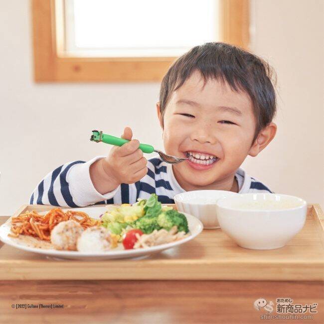 初めてのお食事セットにおすすめ！ 『お食事応援セットきかんしゃトーマス』で楽しいお食事タイムを