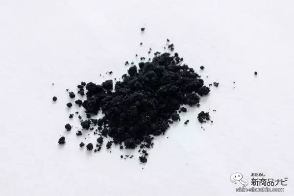 「おしゃれな缶入りパウダー歯磨き粉！ 真っ黒＆真っ白な『ミスタースモーキー・ホワイトドクトル』でオーラルケアを」の画像