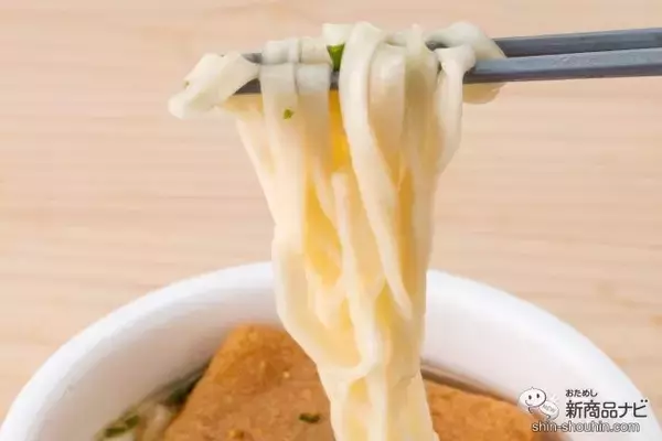 「すべてが主役！だから最強!? こだわり抜かれた『日清の最強どん兵衛 きつねうどん/かき揚げそば』を食べてみた！」の画像