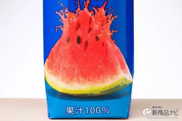 「Suicaじゃありませんスイカです！『CHABAA 果汁100％ ウォーターメロンジュース』で爽快感を持ち歩き！」の画像