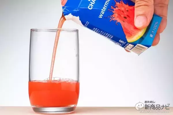 「Suicaじゃありませんスイカです！『CHABAA 果汁100％ ウォーターメロンジュース』で爽快感を持ち歩き！」の画像