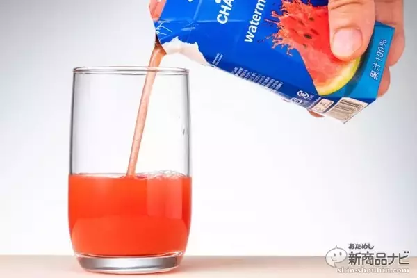 「Suicaじゃありませんスイカです！『CHABAA 果汁100％ ウォーターメロンジュース』で爽快感を持ち歩き！」の画像