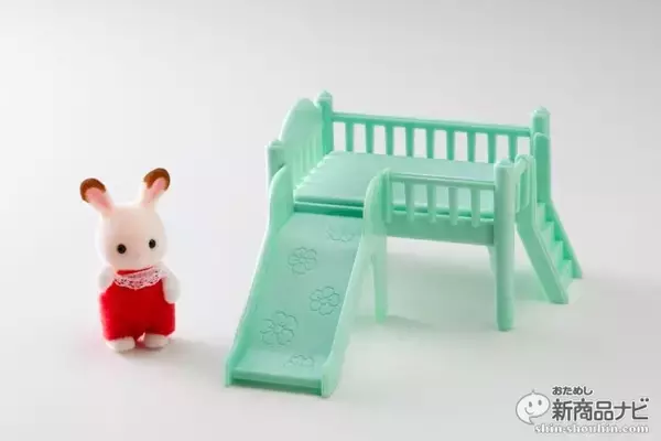 「みんな大好き「シルバニアファミリー」に新商品登場！赤い屋根の『きいちご林のお家』や『たのしくおでかけファミリーカー』『ペルシャネコファミリー』で楽しさアップ！」の画像