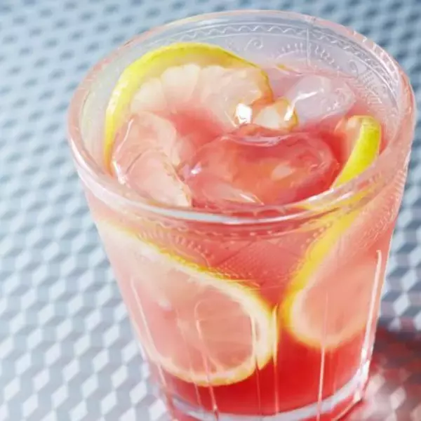 「よりナチュラルに愛らしく！ 「鍛高譚（たんたかたん）の梅酒＆鍛高譚の梅酒ソーダ割り」の パッケージがリニューアル」の画像