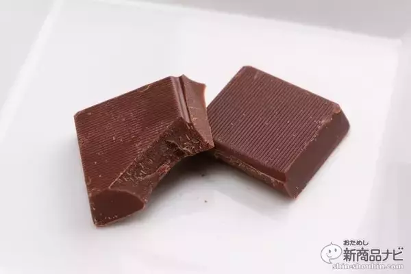 「糖質制限中に食べられる!? 糖として吸収されないチョコ『オリゴスマートミルクチョコレート』」の画像