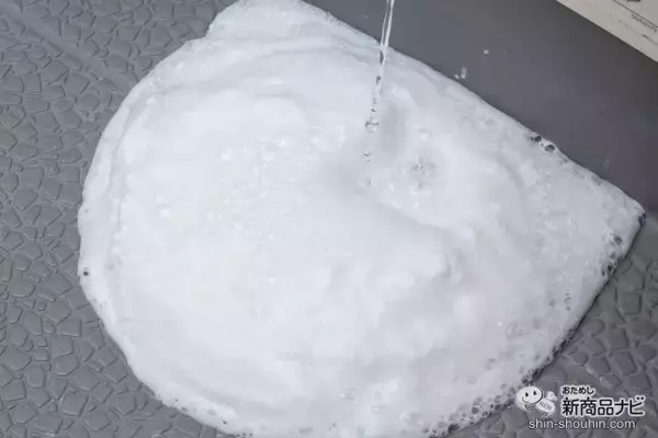 「お風呂やキッチンの排水口掃除はこれで決まり！強力発泡『浴室用・台所用 排水口クリーナー』」の画像