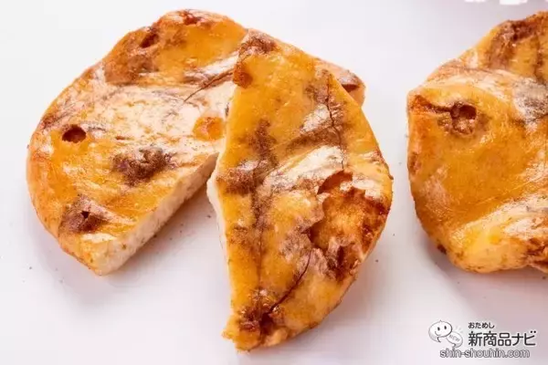 「【食べ比べ】ヒビに醤油しみしみ……知る人ぞ知る名作せんべいが小さくなってコンビニに！ 『小さなうまい煎餅』」の画像