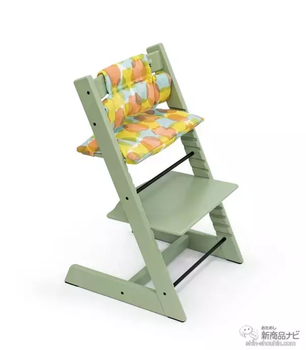 「北欧ベビーチェア「トリップ トラップ」が人気ブランド「ミナ ペルホネン」とコラボしたクッションを発売！」の画像