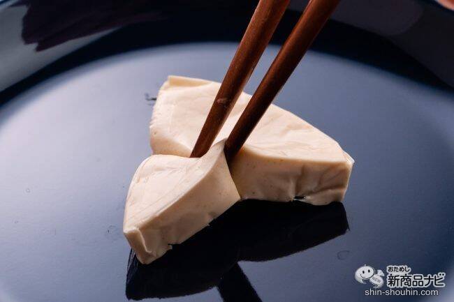 『クラフト もちもちきなこ6P -黒みつ仕立て-』クリームチーズ＋もち粉で生み出す不思議食感を体験!【もちもちチーズデザート】