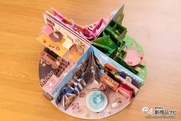 「『リラックマのポップアップ絵本　夢の世界へようこそ』大人も子どもも夢中になれる、その理由とは？」の画像