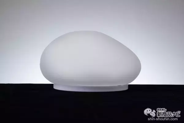 「暗くなると自動で点灯！ 空間に優しく溶け込むおしゃれ照明器具『LED ソーラーストーン』の魅力に迫ってみた」の画像
