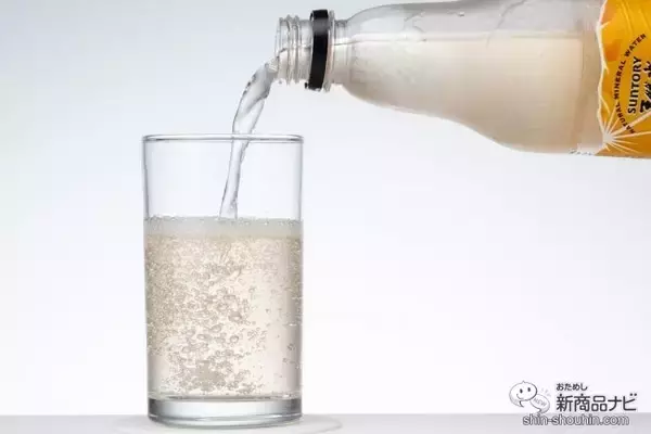 「【ダイエット・エナドリ】無糖強炭酸ジンジャーエール!? 『サントリー天然水SPARKLE ジンジャー＆カフェイン』で辛活！【カロリーゼロ】」の画像