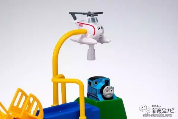 「おうち遊びが充実！ 『きかんしゃトーマス　レッツゴー大冒険！』は指先から脳を鍛える知育玩具！」の画像