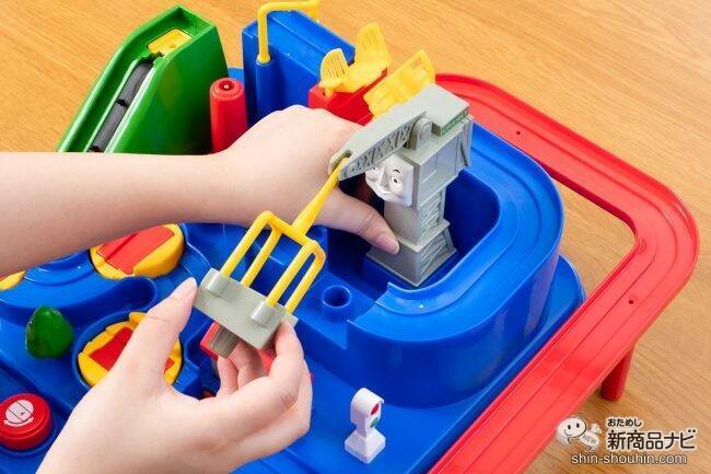 おうち遊びが充実！ 『きかんしゃトーマス　レッツゴー大冒険！』は指先から脳を鍛える知育玩具！