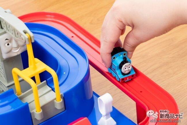おうち遊びが充実！ 『きかんしゃトーマス　レッツゴー大冒険！』は指先から脳を鍛える知育玩具！