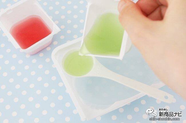 限定フレーバーが新登場！ 実験みたいなふしぎな体験ができる知育菓子Ⓡ『つかめる！ふしぎ玉 スイカ味＆メロン味』をやってみよう！