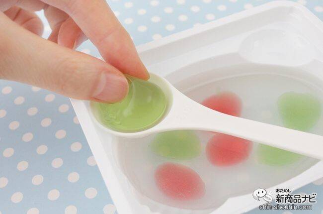 限定フレーバーが新登場！ 実験みたいなふしぎな体験ができる知育菓子Ⓡ『つかめる！ふしぎ玉 スイカ味＆メロン味』をやってみよう！