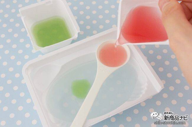 限定フレーバーが新登場！ 実験みたいなふしぎな体験ができる知育菓子Ⓡ『つかめる！ふしぎ玉 スイカ味＆メロン味』をやってみよう！