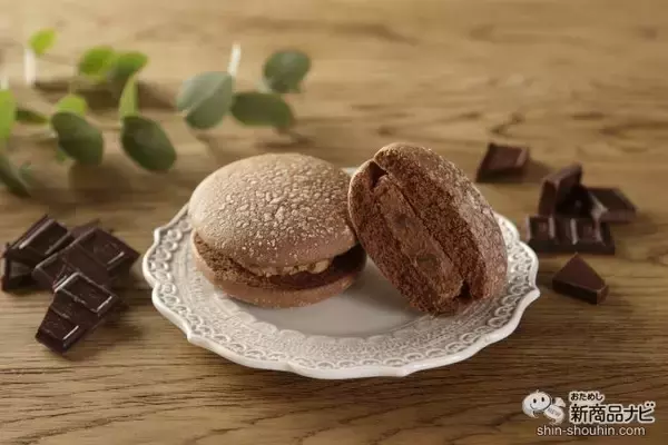 「亀屋万年堂初のガンダムコラボが実現！ GUNDAM Cafe限定『ガンダムナボナロングライフ』 発売開始！」の画像