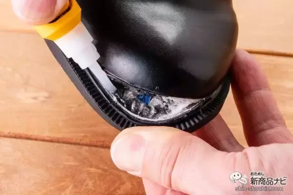 「コニシ『ボンド アロンアルフア® EXTRA® ゼリー状』外出時のピンチ！ 靴底が剥がれてしまったら緊急補修に持っててよかった！」の画像