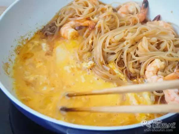 「10分で完成！フライパン1つで作れる『タイクック パッタイの素』は献立のマンネリ化の救世主！」の画像