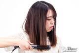 「摩擦ダメージを50％軽減！ コンパクトな『VENUSiSヘアアイロン　VAS-5300』できれいなストレートヘアに」の画像11