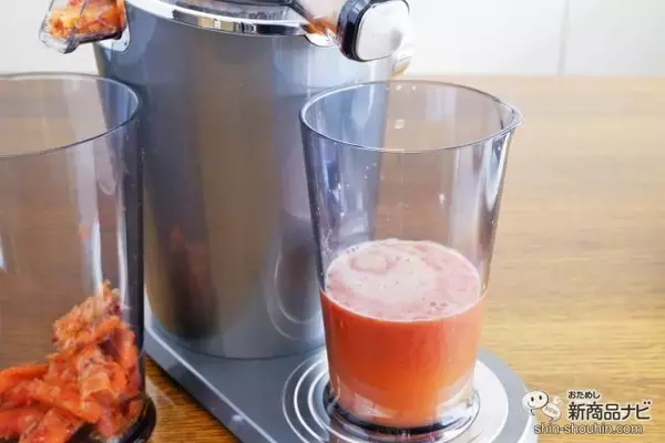 「組み立てと洗浄が簡単！ 初めてでも使いやすい『ヒューロム スロージューサー アドバンスド100』でおいしいジュース生活を」の画像