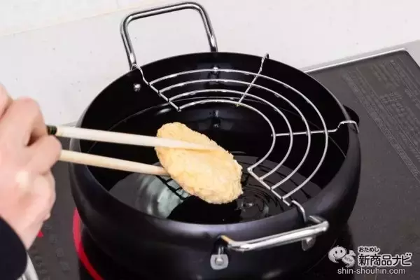 「素材の味をそのままぎゅっ！ じゃがいもの優しい甘さを堪能できる『北海道産きたあかりのコロッケ』を食レポ」の画像