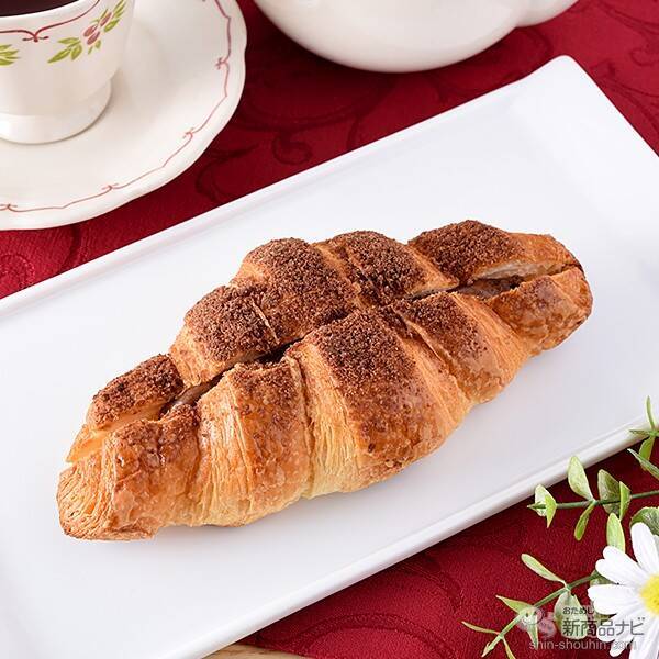 『ファミリーマート・今週の新商品』自宅で食べる至福の洋食弁当「やわらかビーフと野菜とけこむ　コクが自慢の欧風カレー」ほか