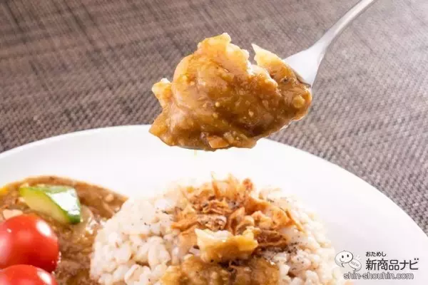 「4/7に無料ライブ！サンスターと新宿中村屋のコラボ企画『「緑でサラナ」を使った本格カリーの料理ショー』のレシピをいち早くおためし！」の画像