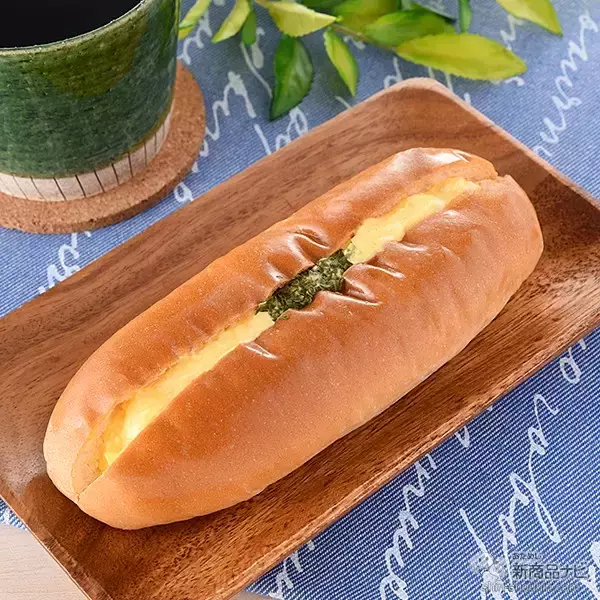 「『ファミリーマート・今週の新商品』パン生地ボリュームアップ！「FAMIMA BAKERY（ファミマベーカリー）」のコッペパンリニューアル！」の画像