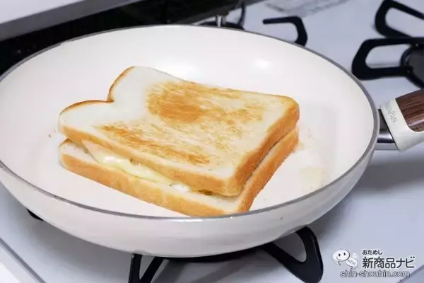 「キャンプ飯にもおすすめ！ 『サバカリー インドカリー仕立て』で2種のホットサンドを作ってみた！」の画像