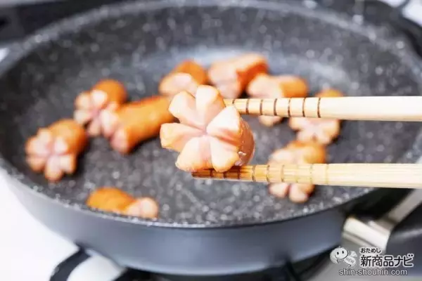 「リニューアルでさらにおいしくなった『新パリッと朝食ウィンナー』は朝・昼・晩に使えて食卓で大活躍！」の画像