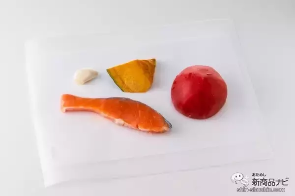 「ニオイ移りや汚れとさよなら！ 『銀イオン配合 抗菌まな板シート』をシーンによって活用しよう！ 使い捨てなので衛生面も◎」の画像