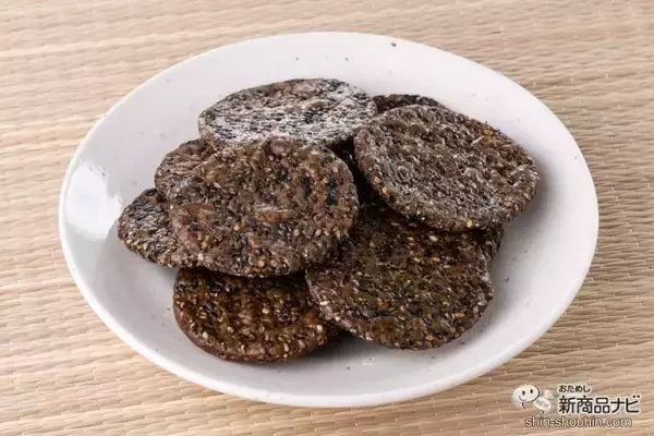 「黒胡麻の美味しさぎゅぎゅぎゅっ！ おせんべいなのに栄養たっぷりのカネフク製菓『多胡麻』を徹底レビュー！」の画像