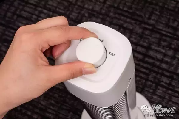 「シンプルでコンパクトな速暖ヒーター！ 狭い場所にも置ける『パッとつく首振ハロゲンヒーター』でポカポカに！」の画像