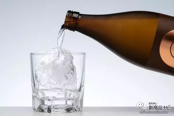 「本物志向の大人たちが嗜む本格芋焼酎『薩摩はやひと』～独自製法により“さつまいも”の旨味と香りを凝縮した孤高の本格～」の画像