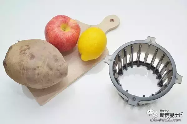 「ヒューロムで楽しむおうちクリスマス♪ ポップな料理は『ヒューロムスロージューサー H-200』にお任せ！」の画像