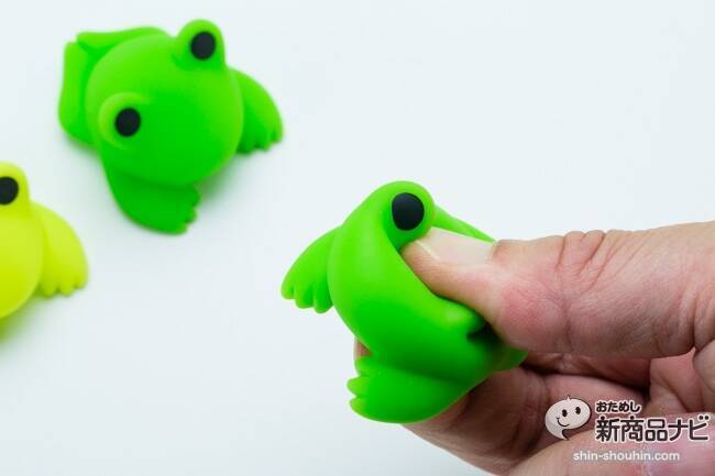 かえる風呂 安全性にも配慮したカエルを湯船にぶちまけ カエルまみれ 体験ができる過剰なる浴用おもちゃ 15年10月31日 エキサイトニュース