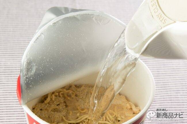 『ブタメン BIG』大きくなった子供層を狙い撃ち！ 郷愁という最高のスパイスとともに味わってみた