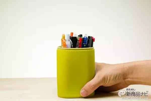 「『スタンドペンケース＜オーバルタイプ＞』ペンスタンドに変身するペンケースはポーチにもなる優れモノ！」の画像