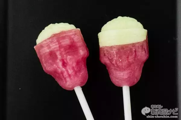 「頭蓋骨を脳ごとしゃぶる『チュッパチャプス スカル 3D』がセブン-イレブン限定でクレイジーに発売中」の画像