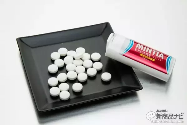 「流行りの大粒タイプ『ミンティアエクスケア ハーブミント / ミルクミント』は充実ののど飴機能が新しい！」の画像