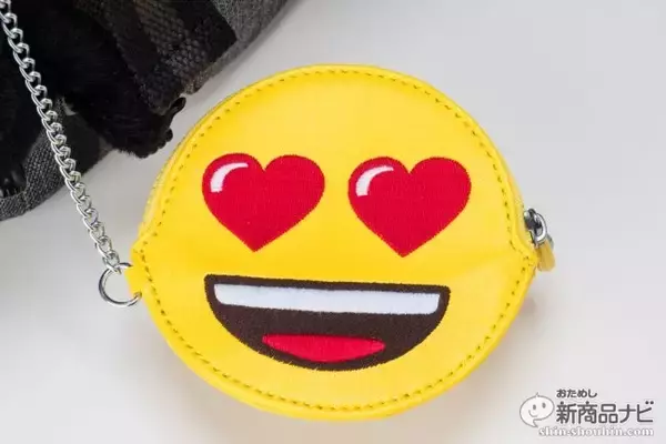 「カジュアルバッグのキプリングとemoji®がコラボした!! 楽しさを演出する“春夏限定”バッグコレクション発売中！」の画像