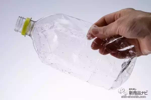 「平たく簡単ペシャッの新ペットボトル『い・ろ・は・す 天然水』は味も変わった!? 【リニューアル】」の画像