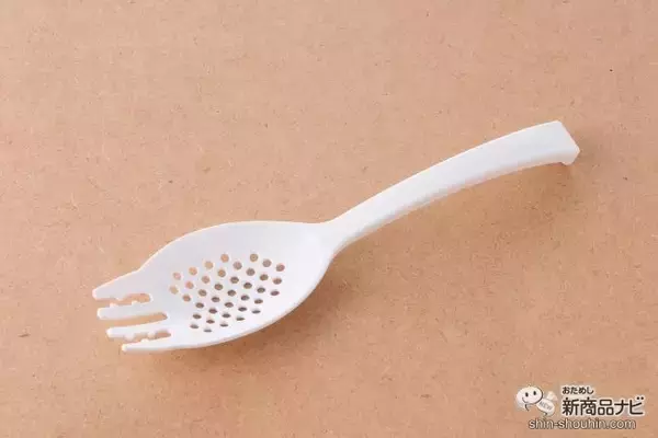 「麺も具も残さない新型ラーメンレンゲ『スクーン』ならストレスフリー＆ヘルシーにカップ麺を食べられる!?」の画像