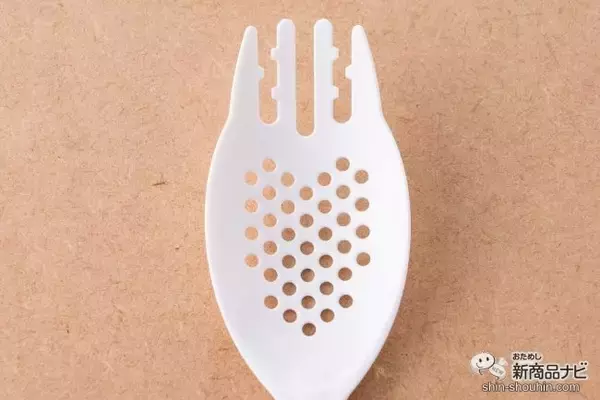 「麺も具も残さない新型ラーメンレンゲ『スクーン』ならストレスフリー＆ヘルシーにカップ麺を食べられる!?」の画像