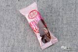 「【バレンタインチョコ】ハートバルーンを持ったクマがかわいい日本限定『キットカット ハートフルベアー』」の画像6